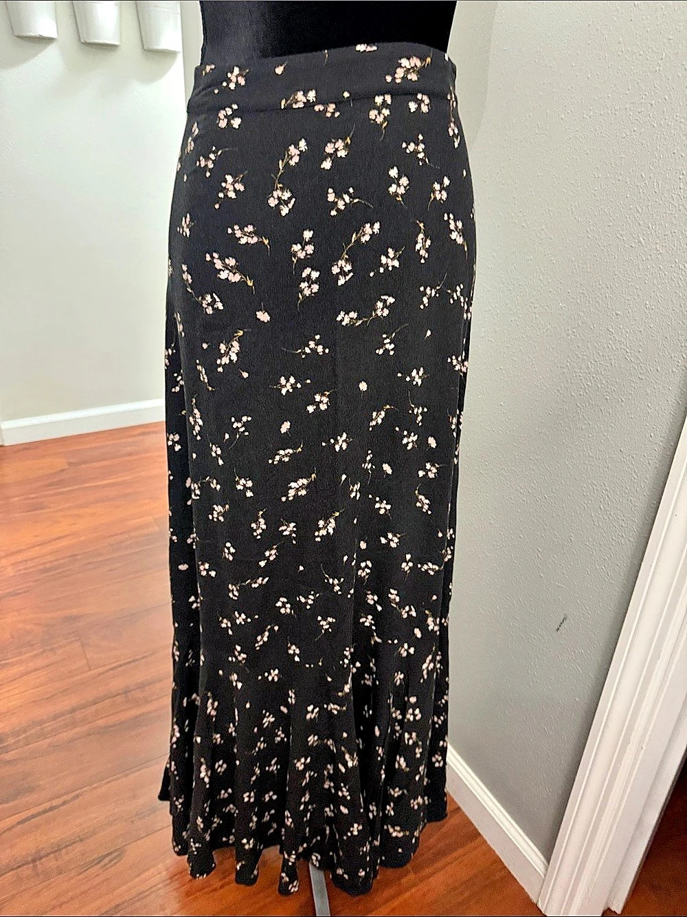 Free people Floral Maxi Skirt in Black & White Size 0
